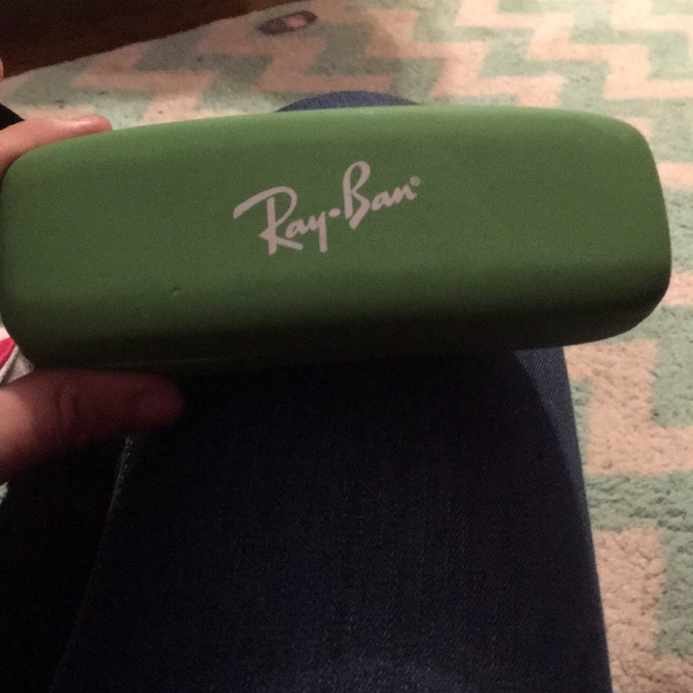 Ray ban glasses/sunglasses case